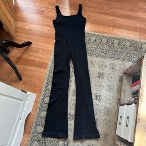 OQQ Medium Black Bodysuit
